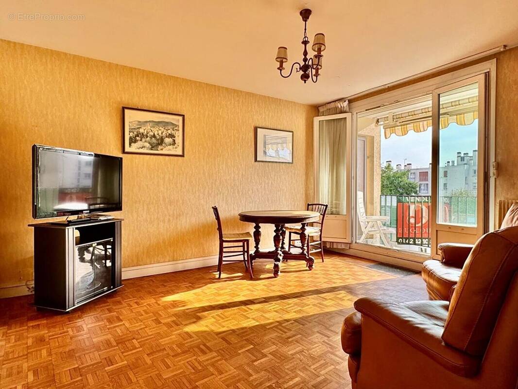 Appartement à BOIS-COLOMBES