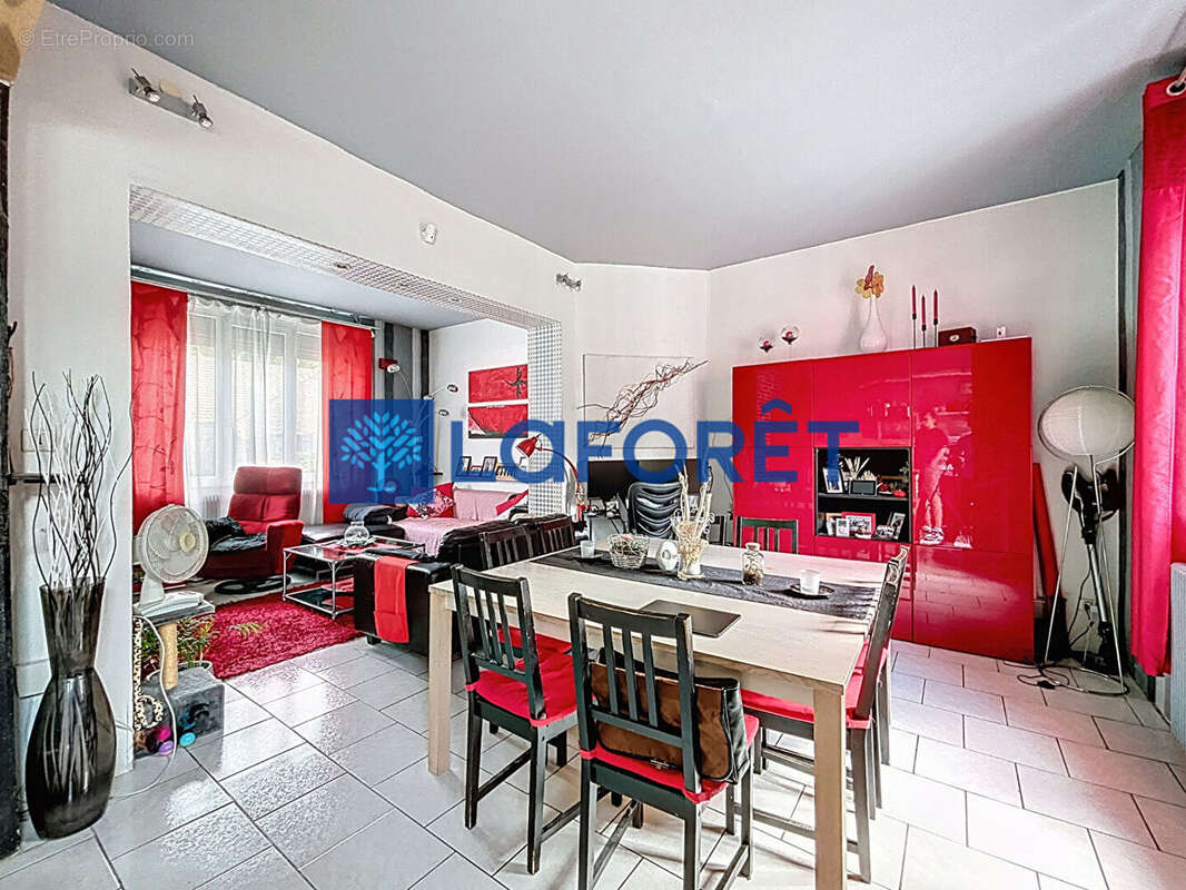 Maison à SAINT-AMAND-LES-EAUX