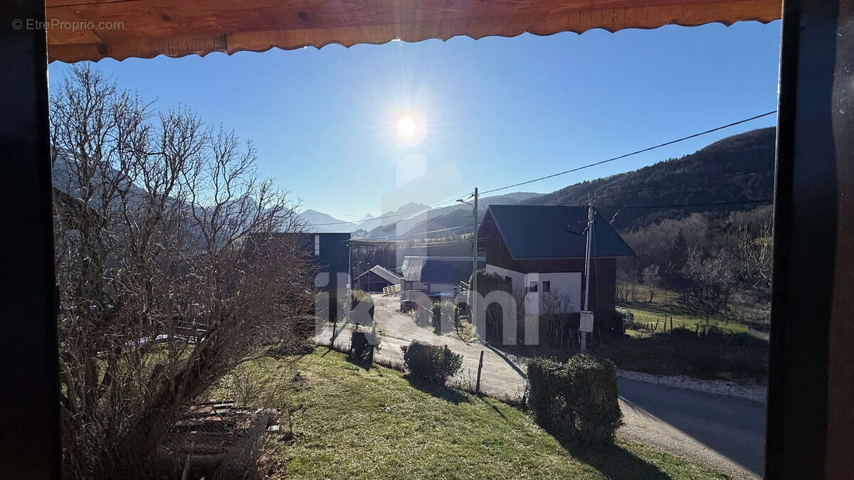 Maison à ENTREMONT-LE-VIEUX