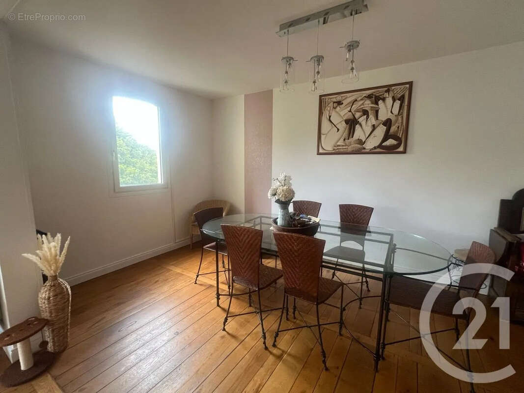 Appartement 117 m² à Aurillac  - photo 4
