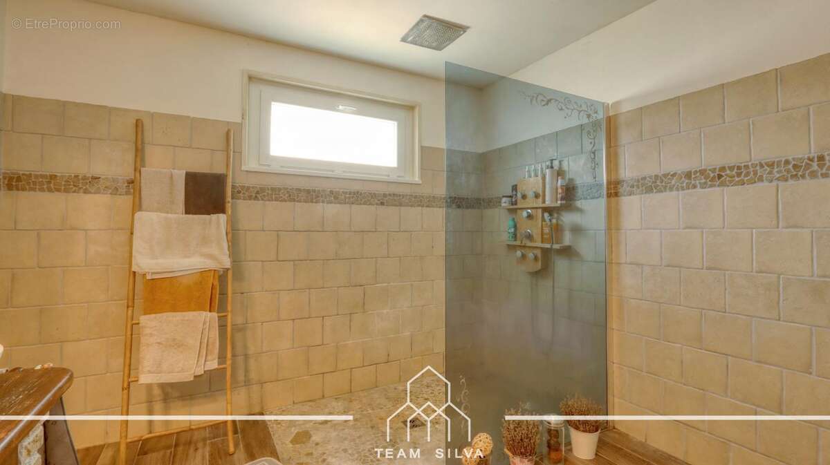 Maison à SAINT-QUENTIN-FALLAVIER