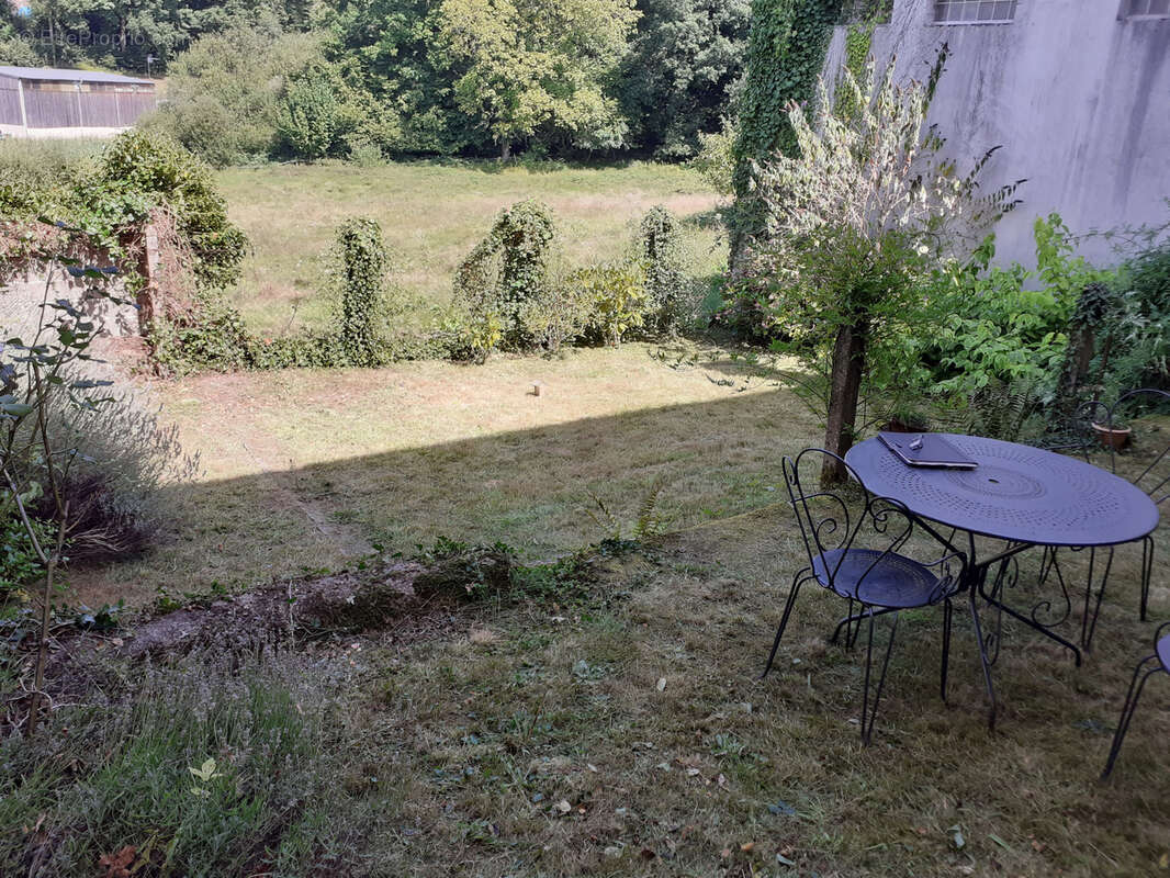 Maison à SAINT-PRIVAT