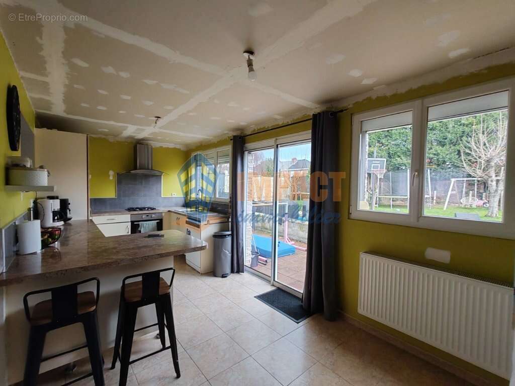 Maison à EMMERIN