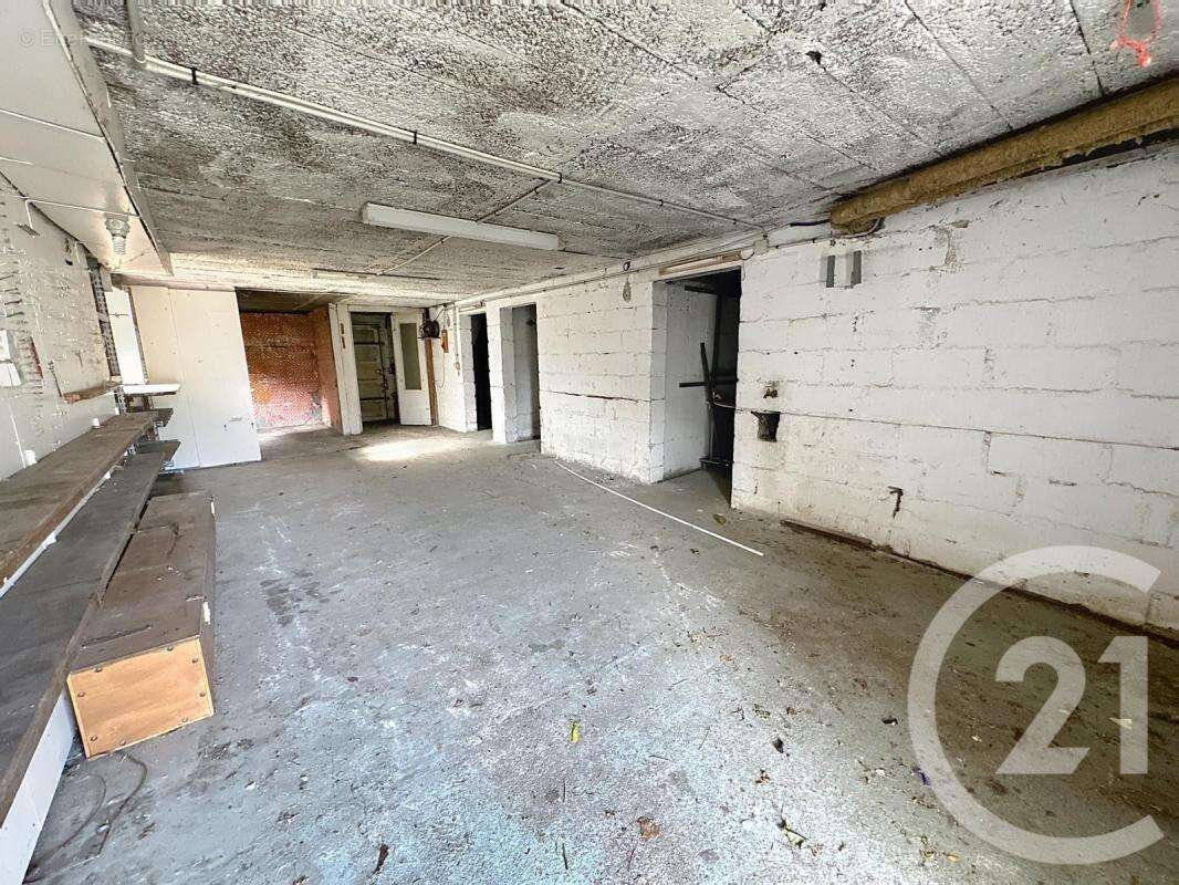 Maison à VERNEUIL-EN-HALATTE