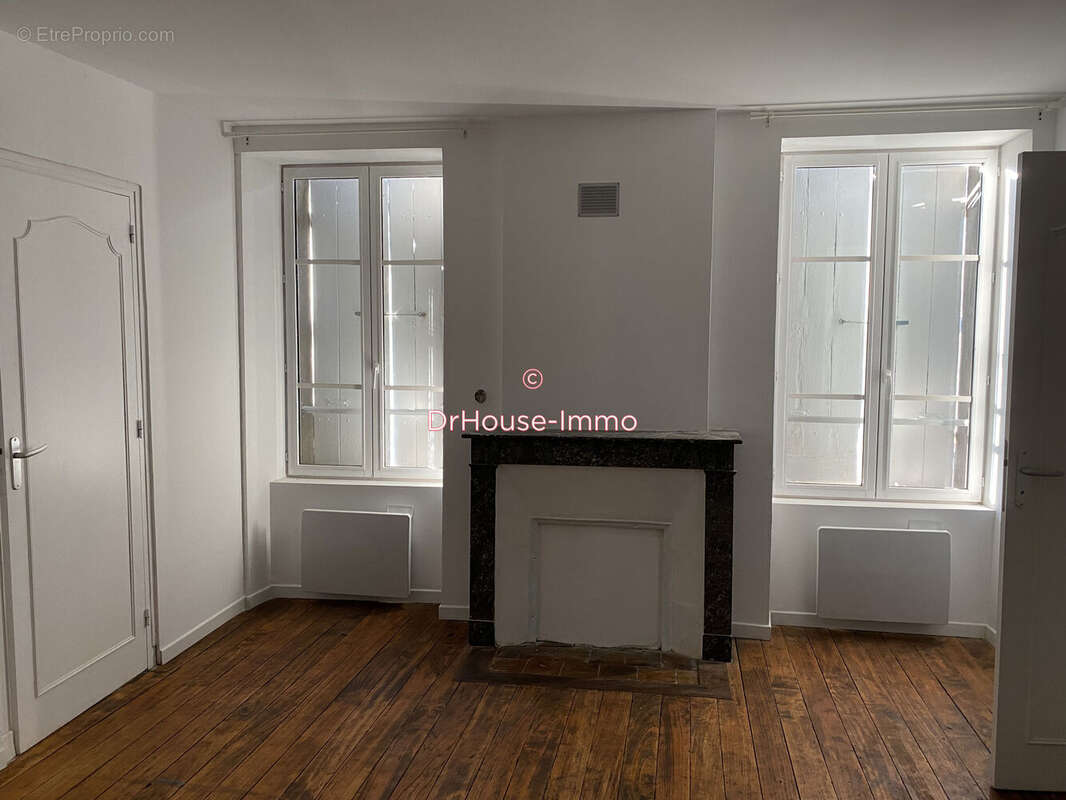 Appartement à CHALETTE-SUR-LOING