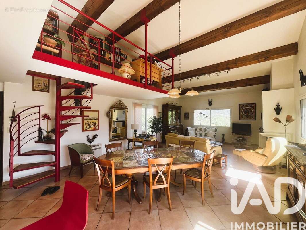 Photo 9 - Maison à COLOMBIERES-SUR-ORB