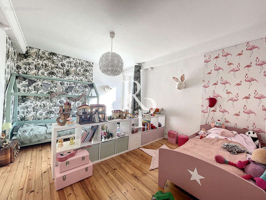 Appartement à CRAPONNE