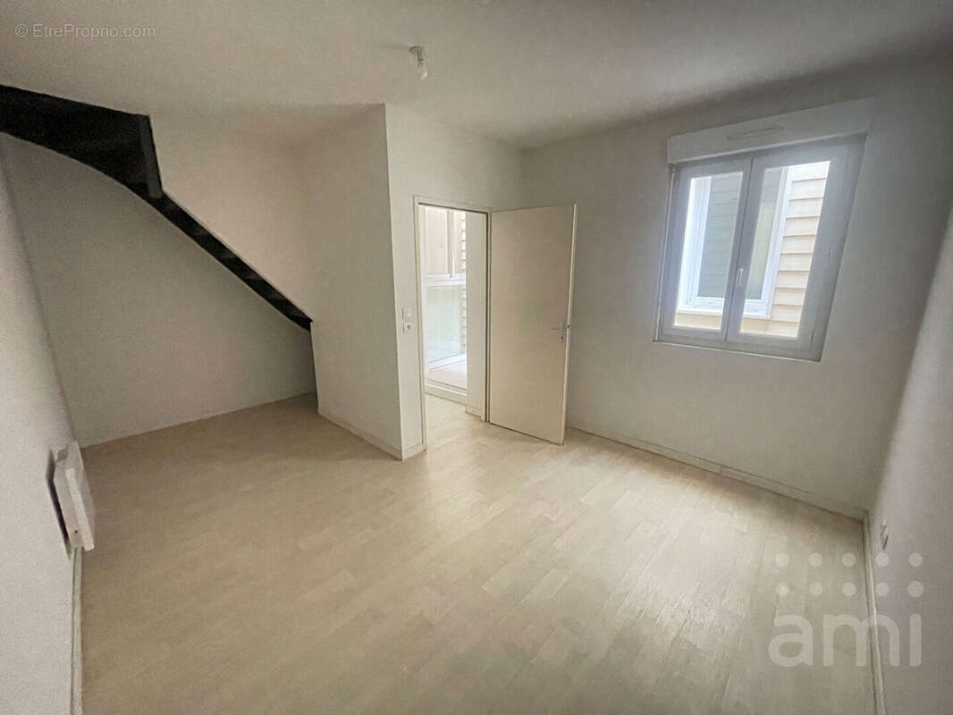 Bordeaux centre - appartement T2 Bis vendu libre - photo 5