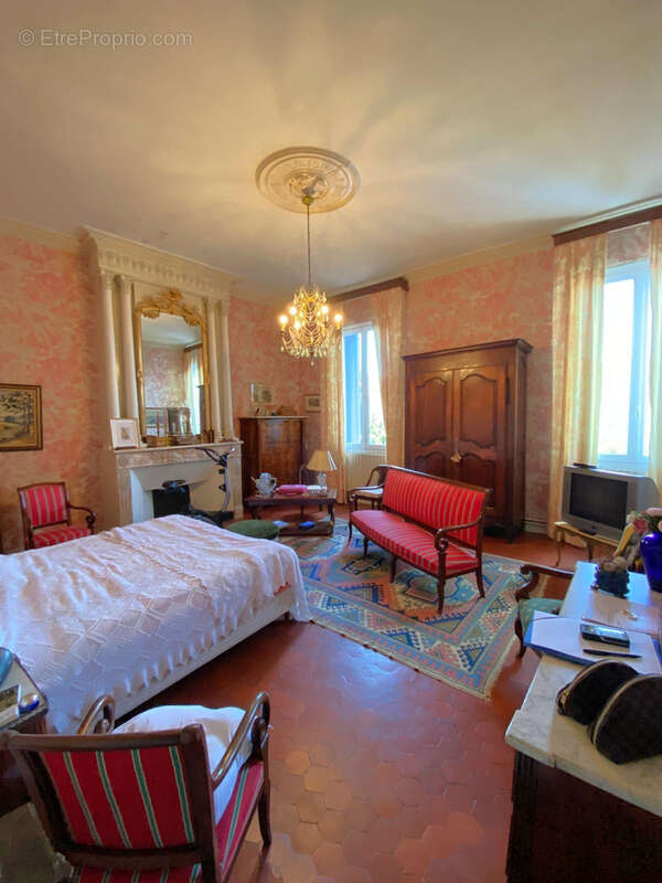 Maison à SAINT-GILLES