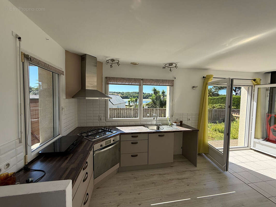 A vendre. Maison au pont de la corde à Henvic - photo 5