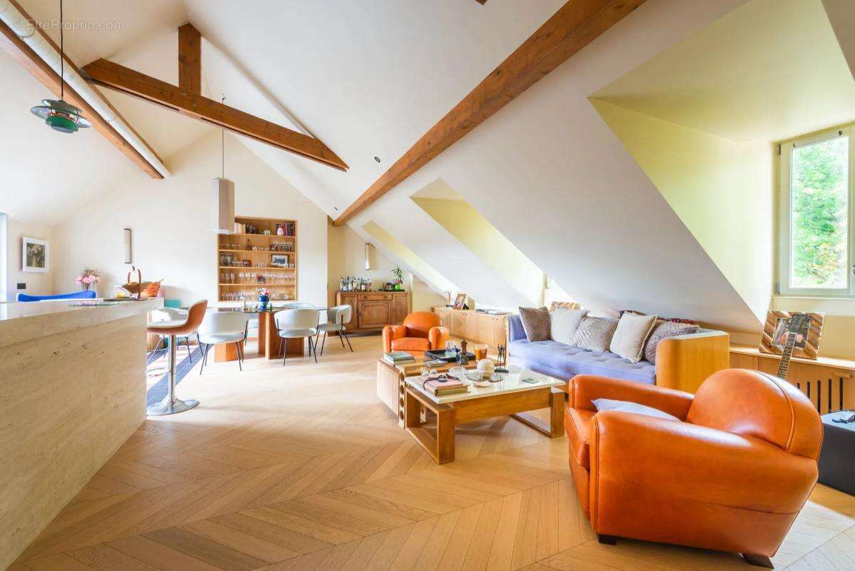 Appartement à LOUVECIENNES