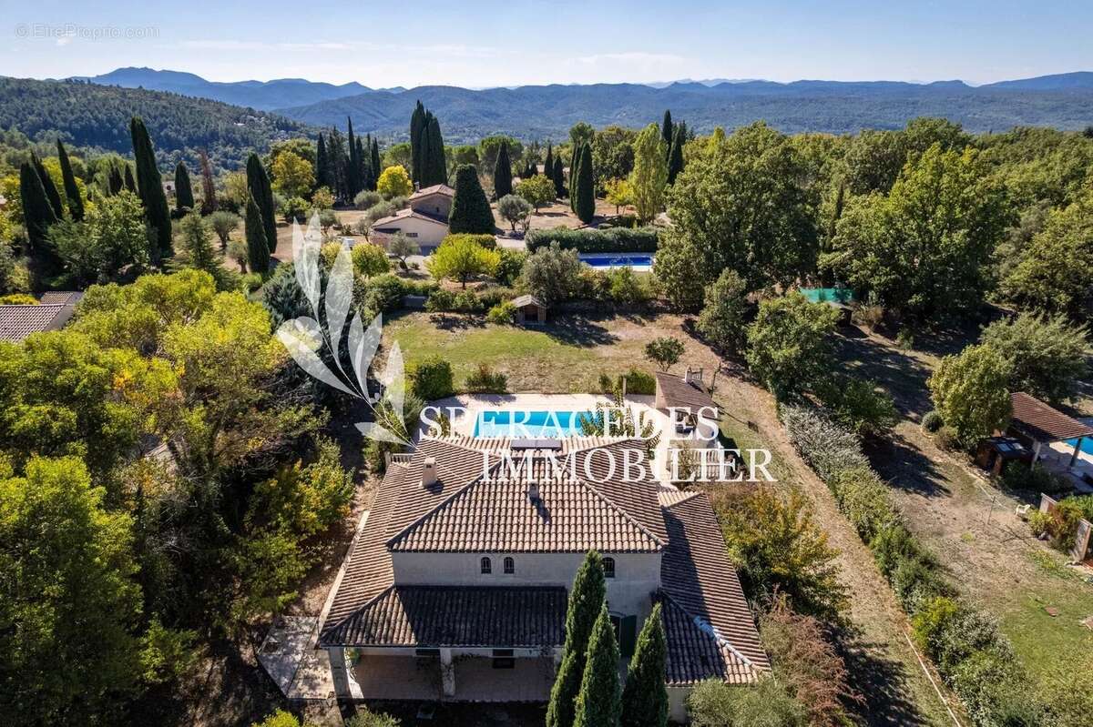 Maison à MONTAUROUX