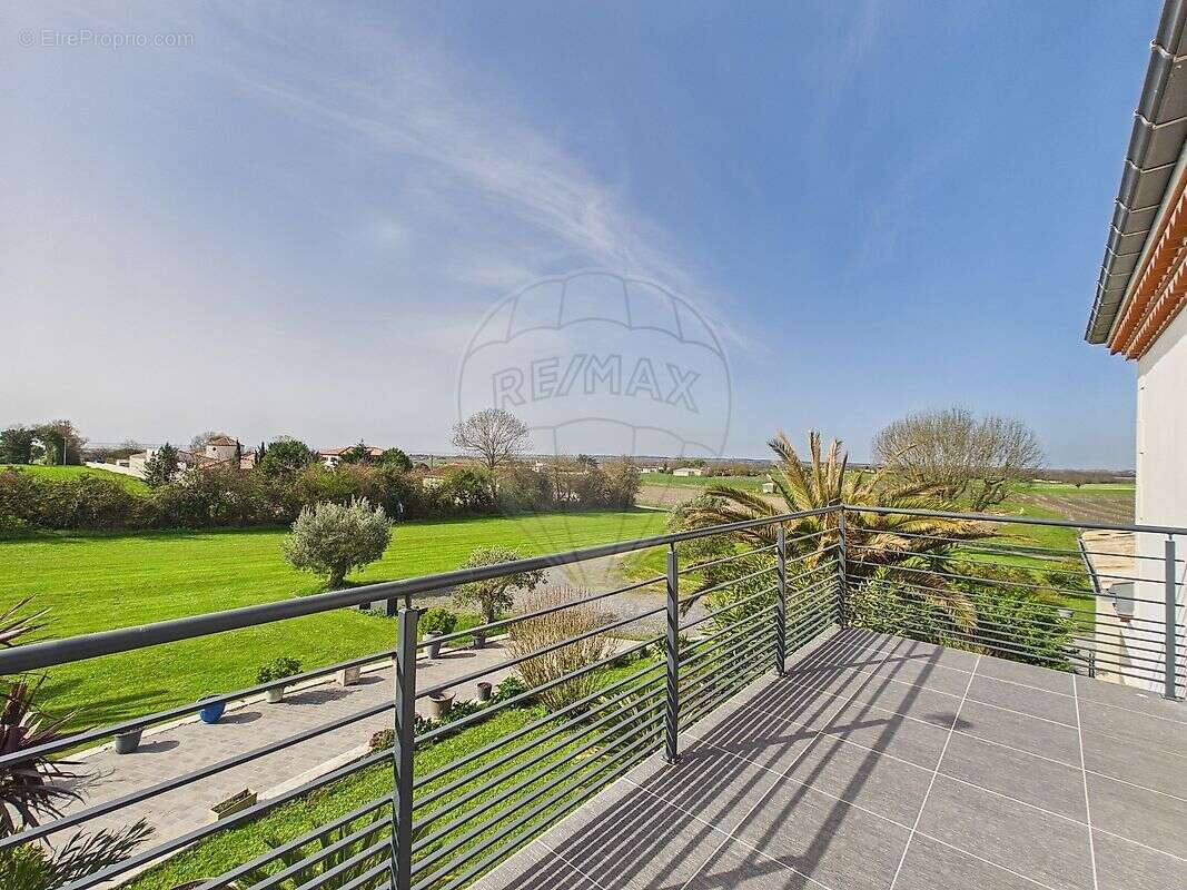 Maison à MESCHERS-SUR-GIRONDE