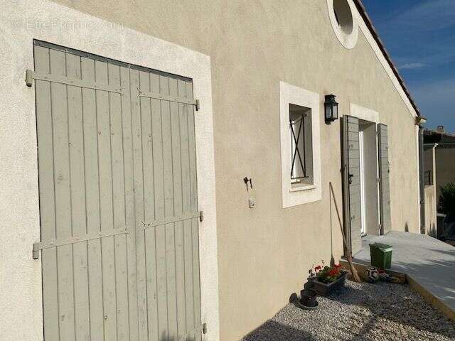 Belle languedocienne type 4 avec grand garage - belle terrasse avec vue degagee - photo 3