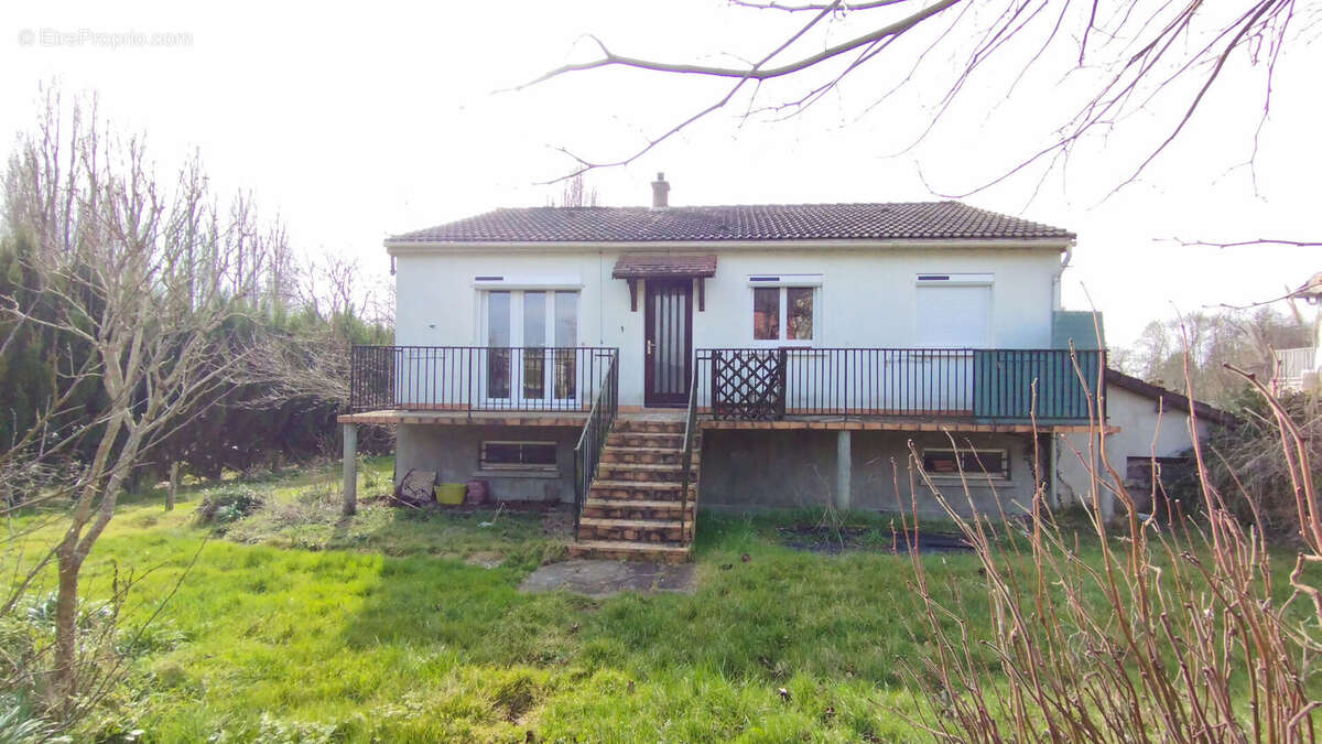 Maison à BOSSAY-SUR-CLAISE