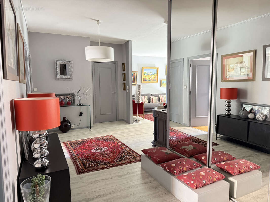 Appartement à SAINT-ETIENNE