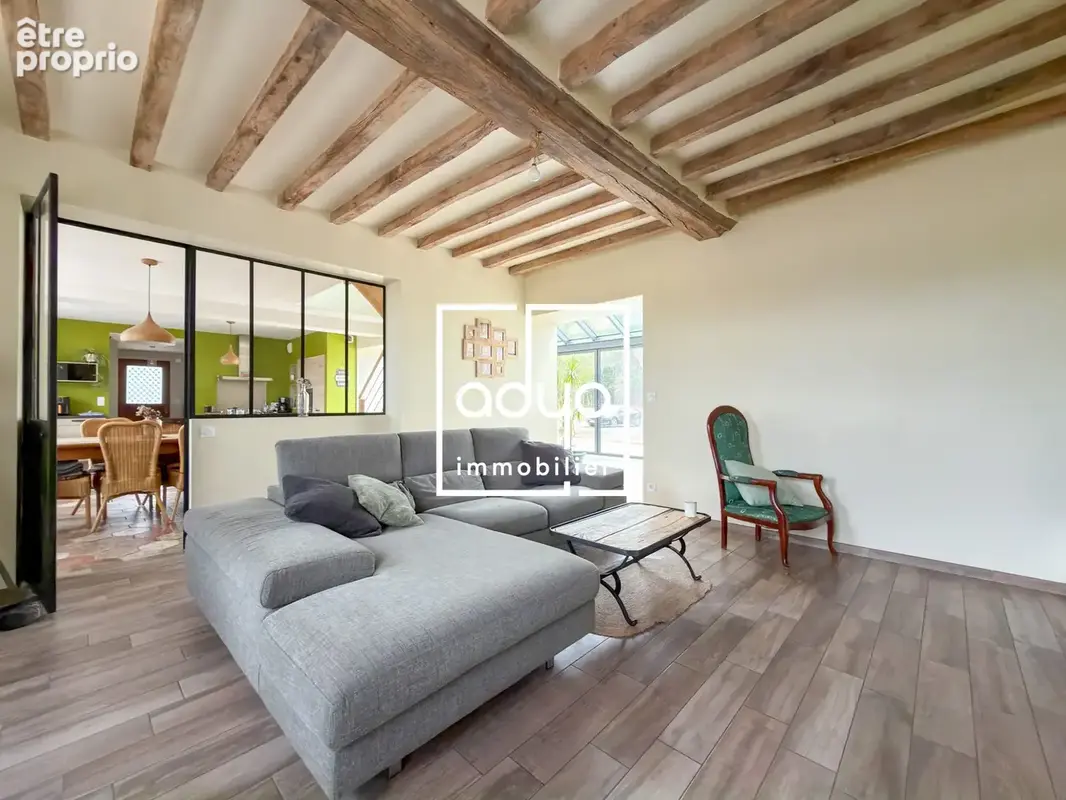 Maison 142 m² à La Suze-Sur-Sarthe  - photo 2
