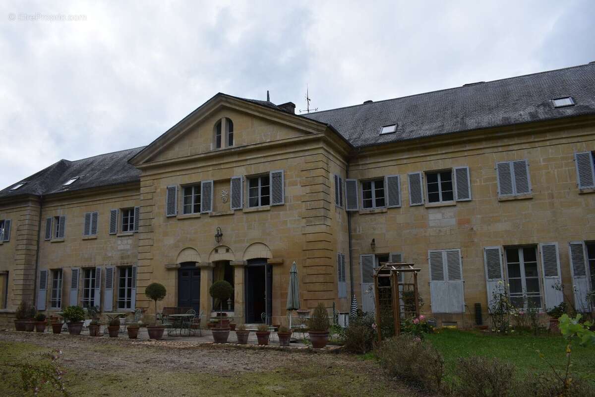 Maison à ESCOIRE