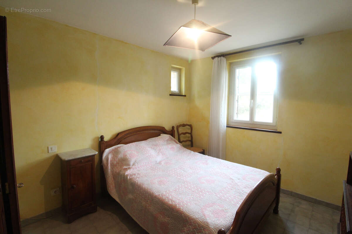 Luberon. A vendre à Gargas, en exclusivité, propriété en pierres avec grand terrain - photo 8