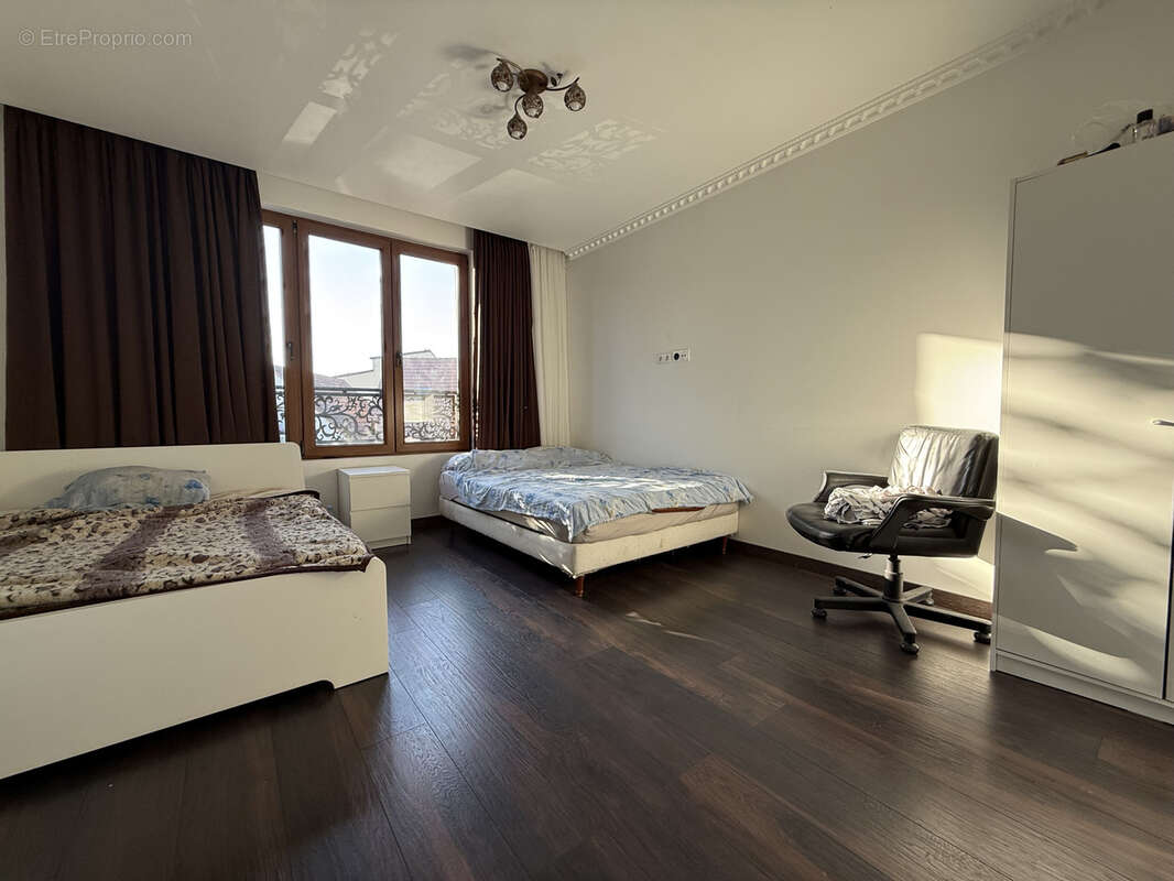 Maison à LE BLANC-MESNIL