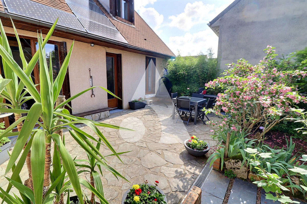 Maison à LE PLESSIS-BOUCHARD