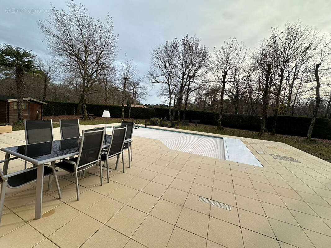 Maison à LE PIAN-MEDOC