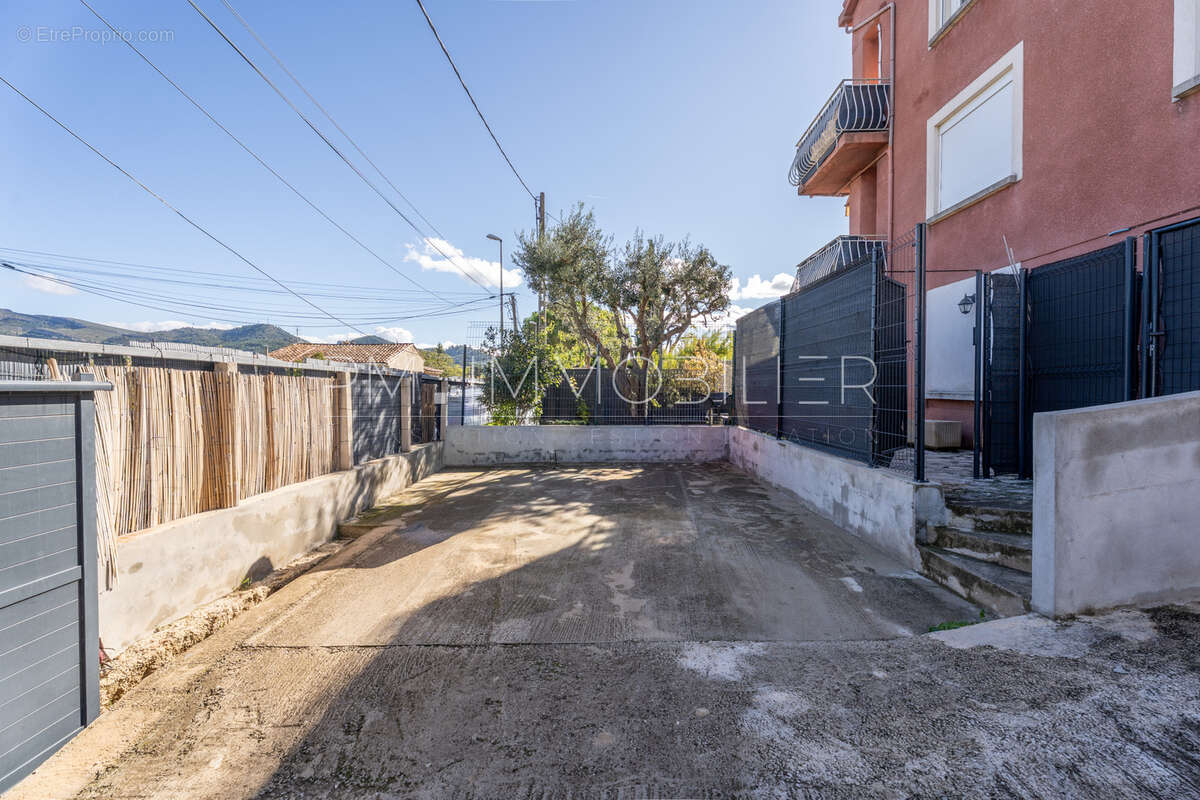 Appartement à PLAN-DE-CUQUES