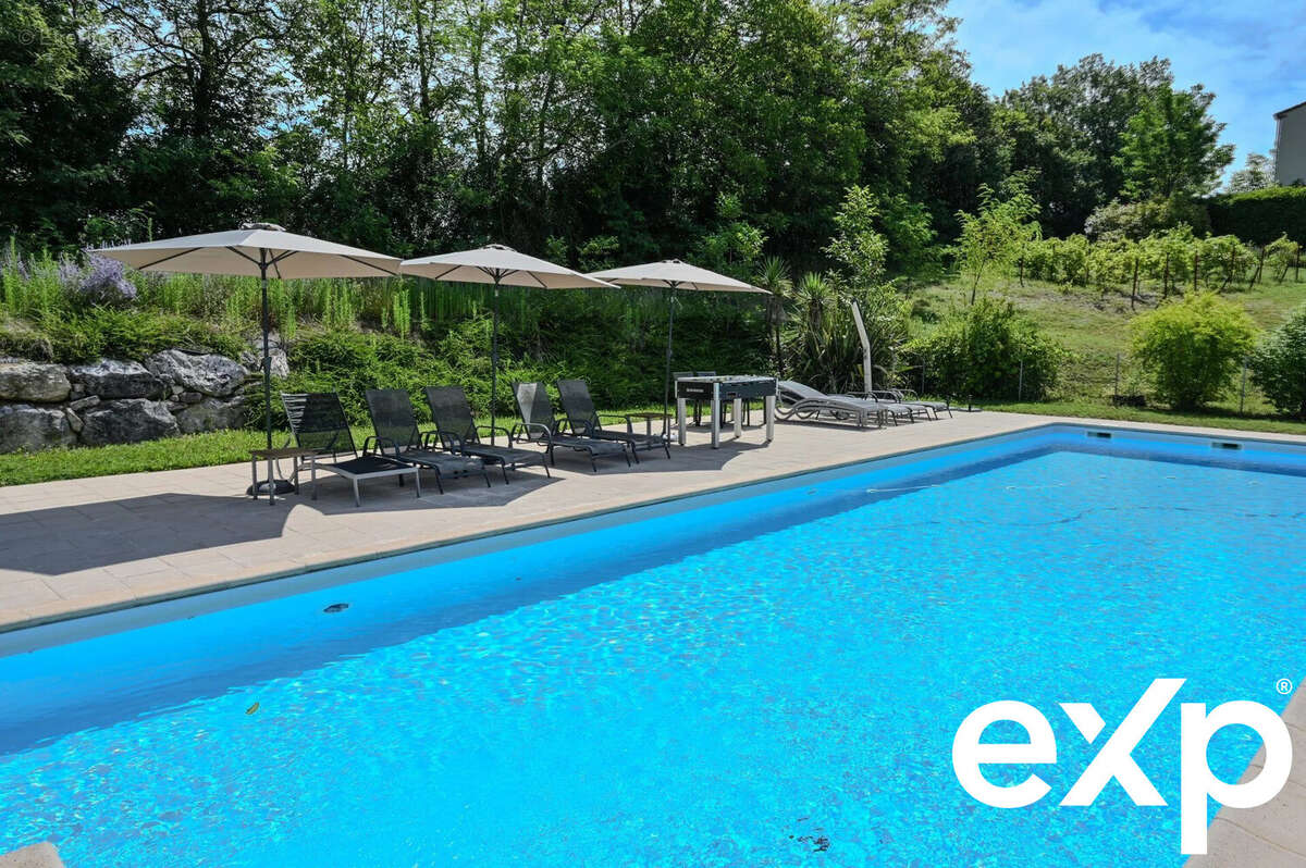 piscine - Maison à BAGAT-EN-QUERCY