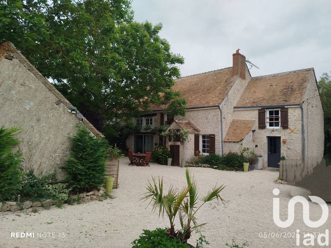 Photo 1 - Maison à CHARSONVILLE