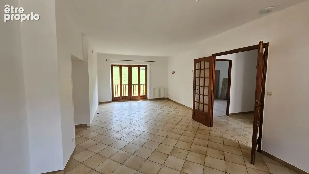 Ensemble Immobilier - St Geniez d'Olt et d'Aubrac - Terrain - Garage - photo 7