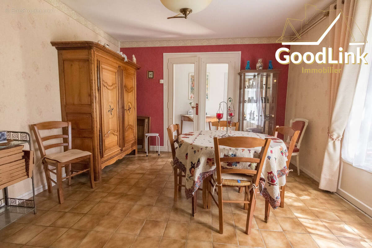 Maison 84 m² à Etrechy  - photo 6