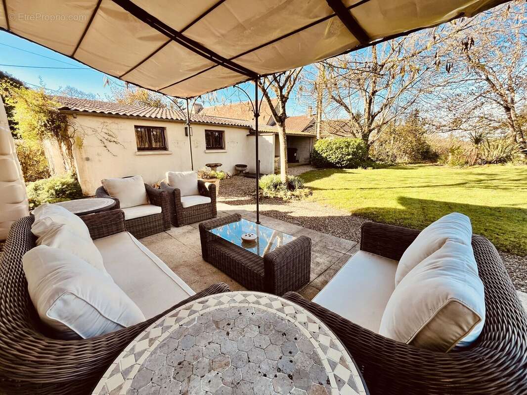 Maison à ISSIGEAC