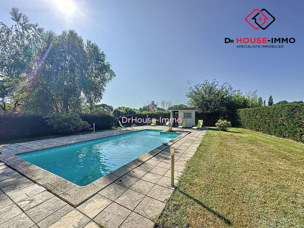 Maison à ECHOURGNAC