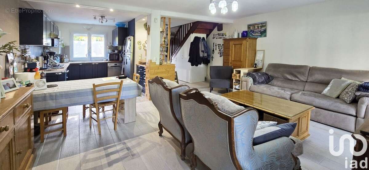 Photo 3 - Maison à BAILLY-ROMAINVILLIERS