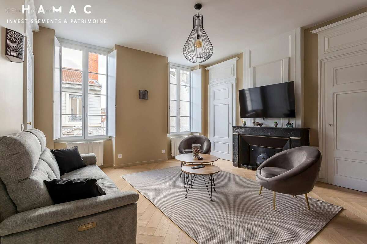 T4 de charme – 79 m² avec ascenseur – secteur ainay / carnot - emplacement exceptionnel - photo 4