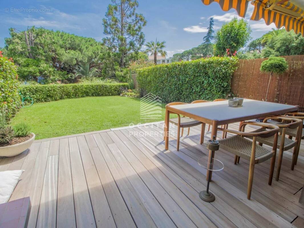 Appartement à CANNES