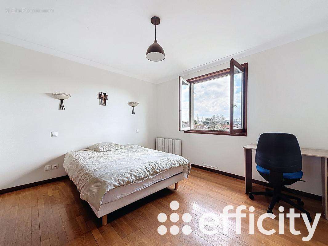 Maison à SAINT-PRIEST