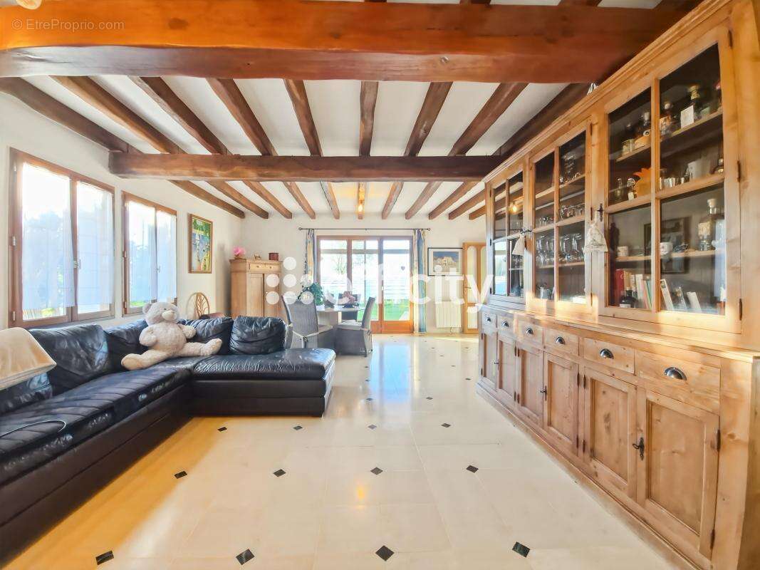 Maison à PORT-DES-BARQUES