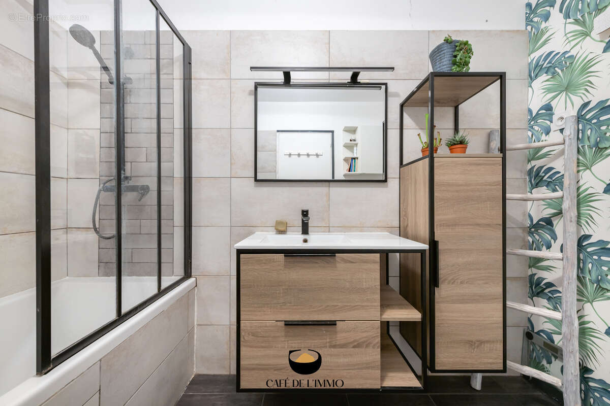 Appartement à MARSEILLE-8E