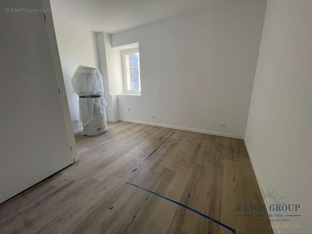 ACTUEL - Appartement à ROUGIERS