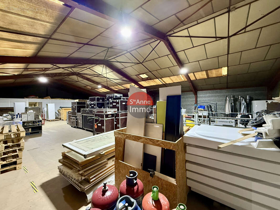 Cambronne-lès-ribecourt - 1 131m2 - entrepot - local professionnel - bureaux - photo 14