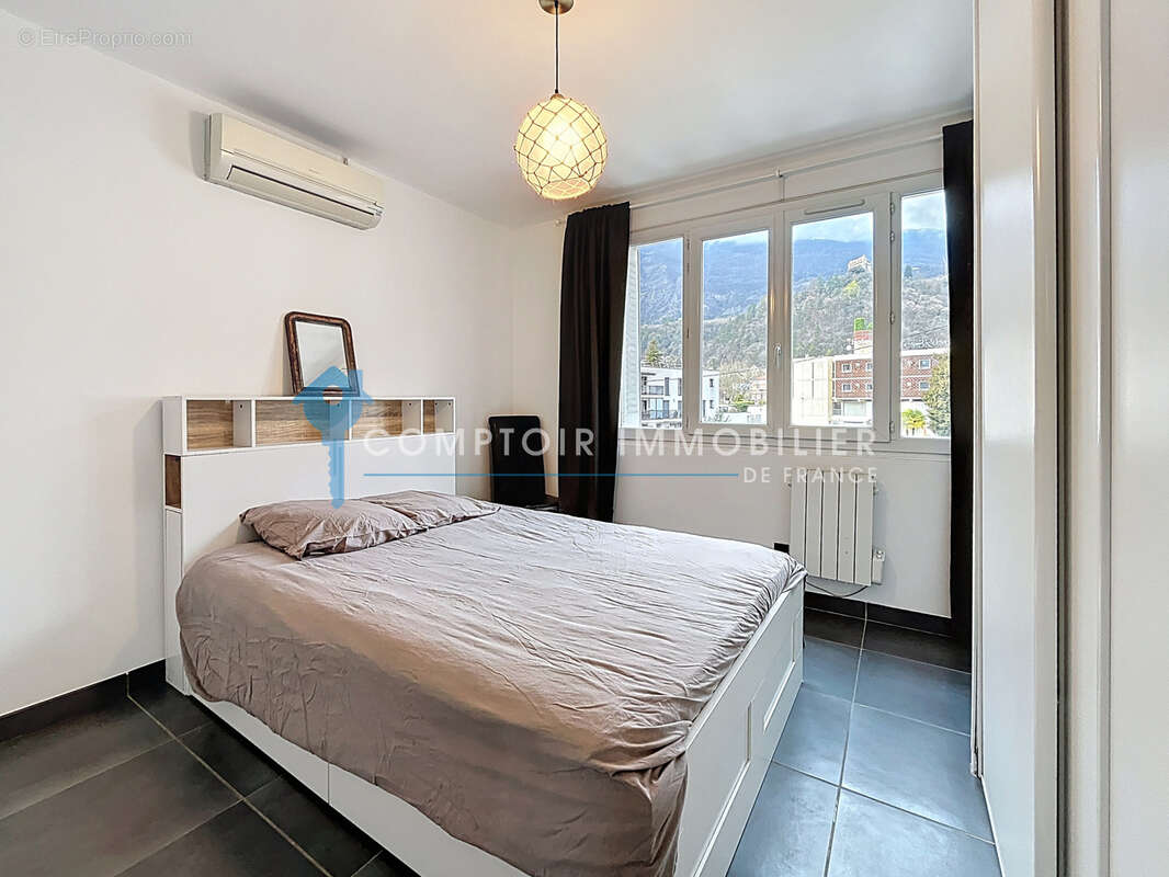 Appartement à MEYLAN
