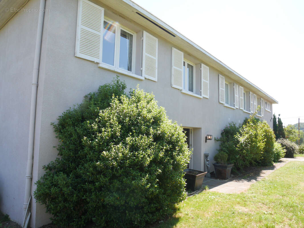 Maison à MONTIGNY-EN-MORVAN