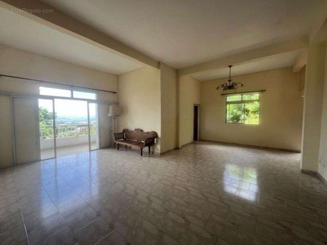 Maison à FORT-DE-FRANCE