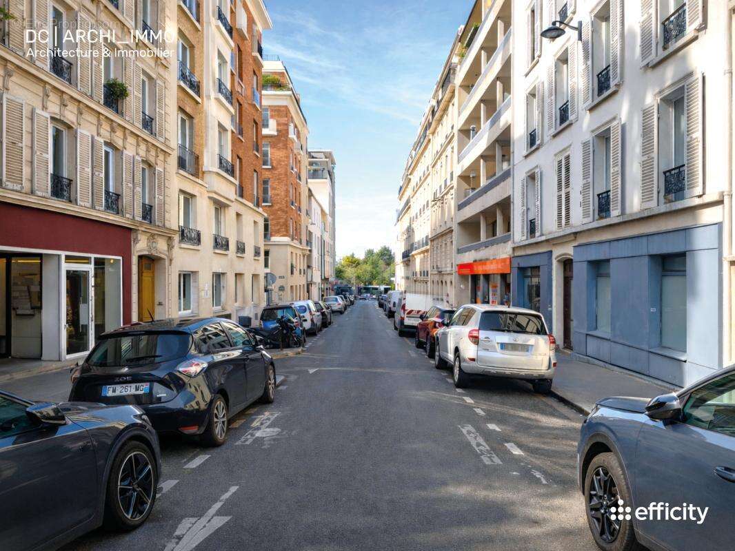 Appartement à PARIS-17E