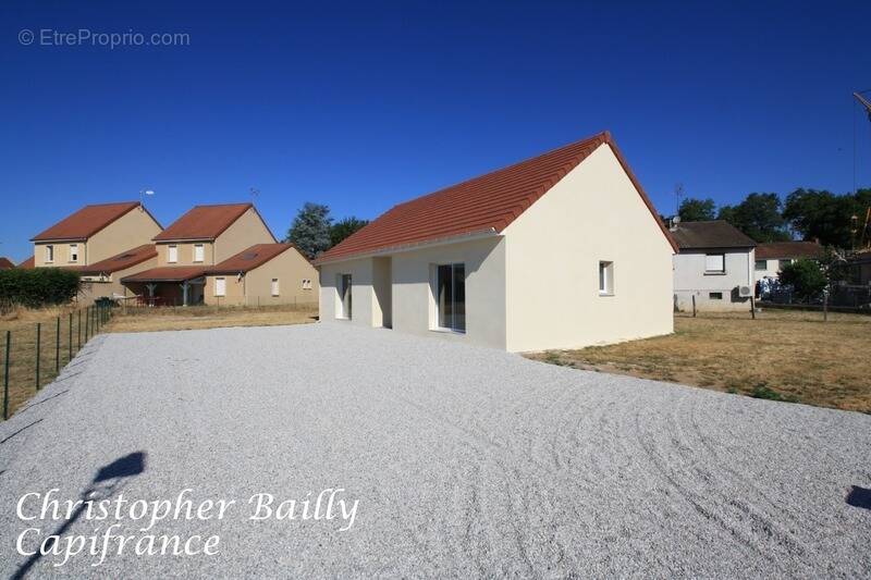 Maison à RIGNY-SUR-ARROUX