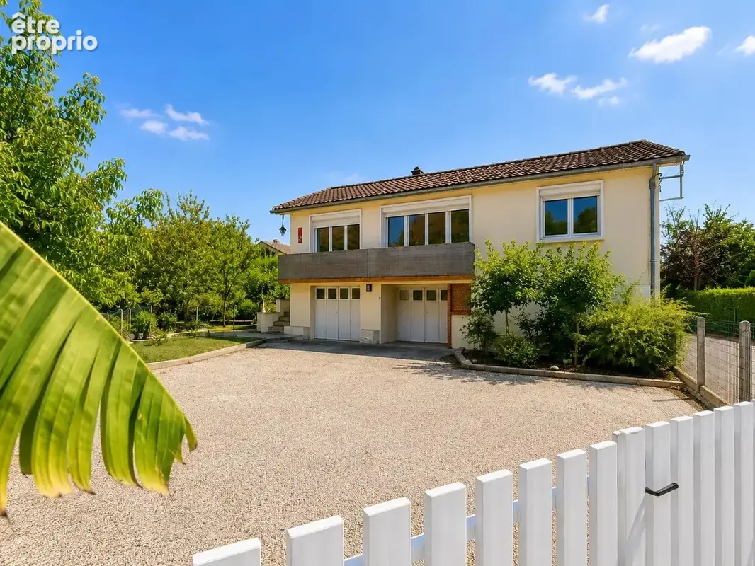 Maison rénovée avec goût, à 1 km du centre-ville - photo 2