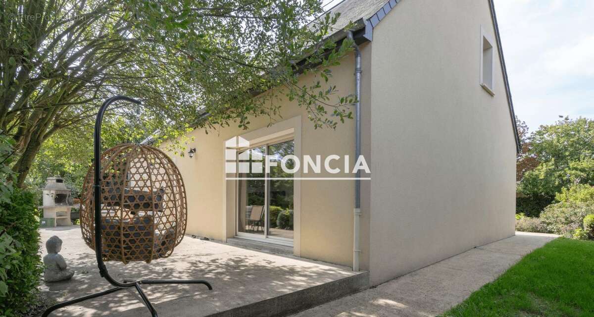 Maison à DOMFRONT-EN-CHAMPAGNE