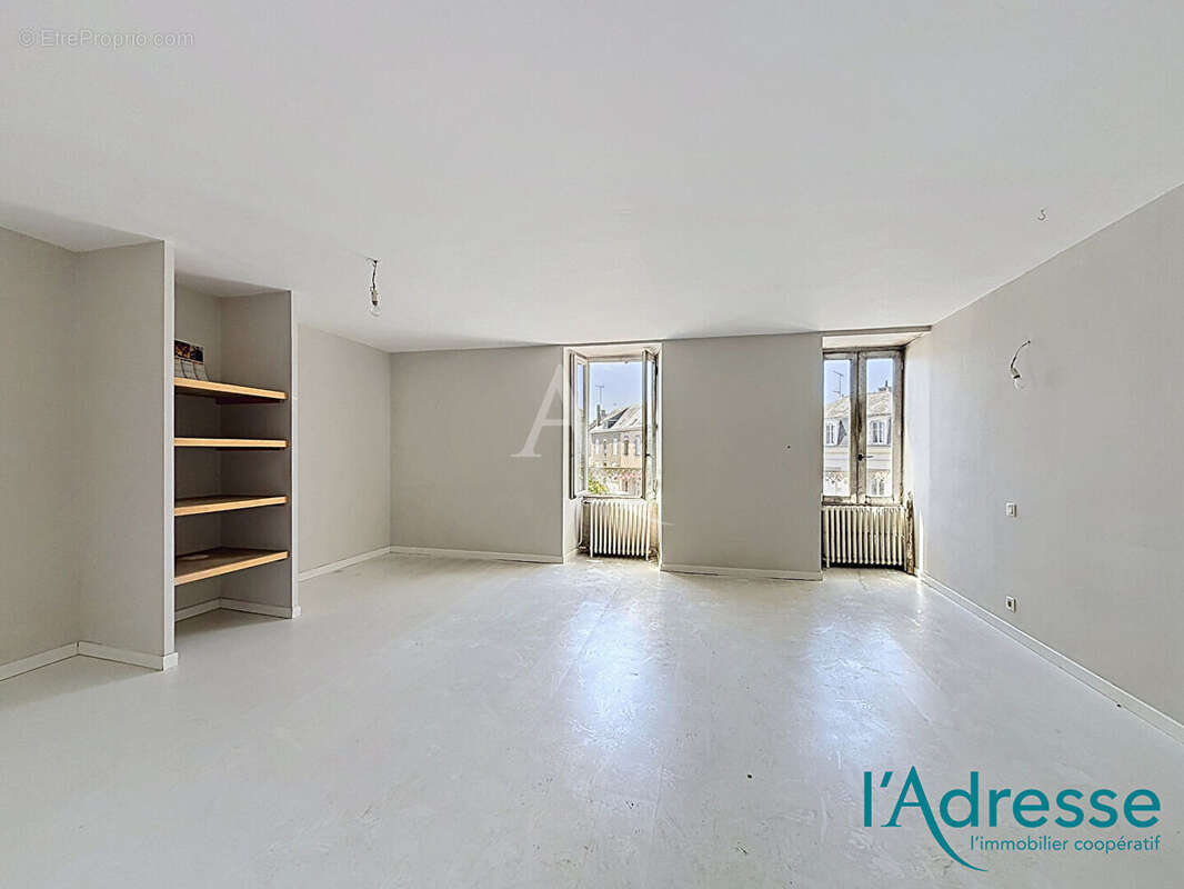 MAYENNE - Centre-ville : Immeuble de 290 m2 - photo 5