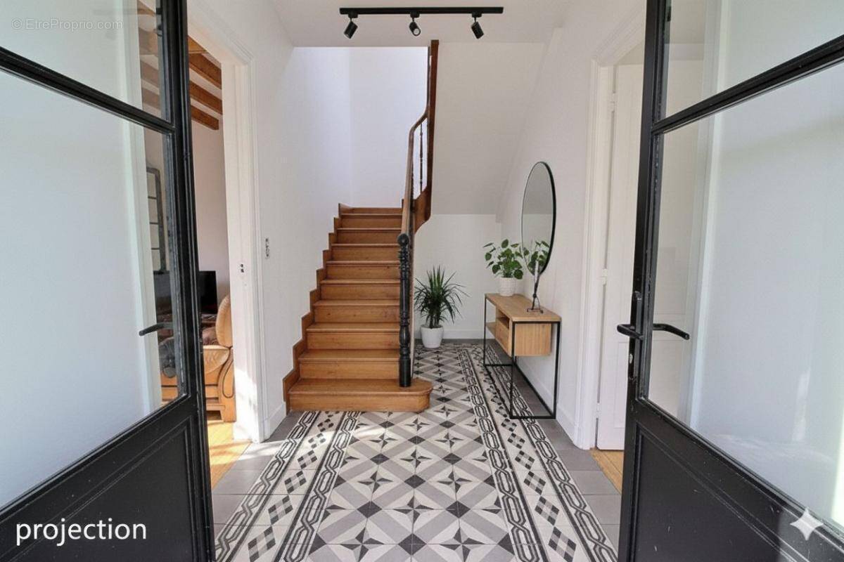 Maison à BEYRIE-EN-BEARN